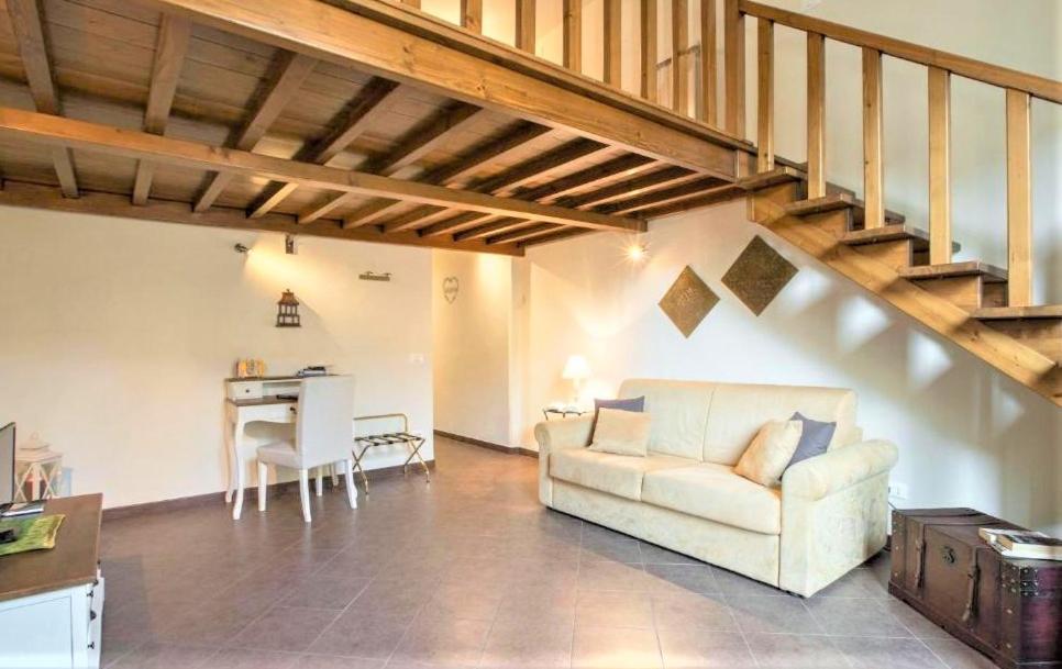 Charming Suite Cavour Heart Of ฟลอเรนซ์ ภายนอก รูปภาพ