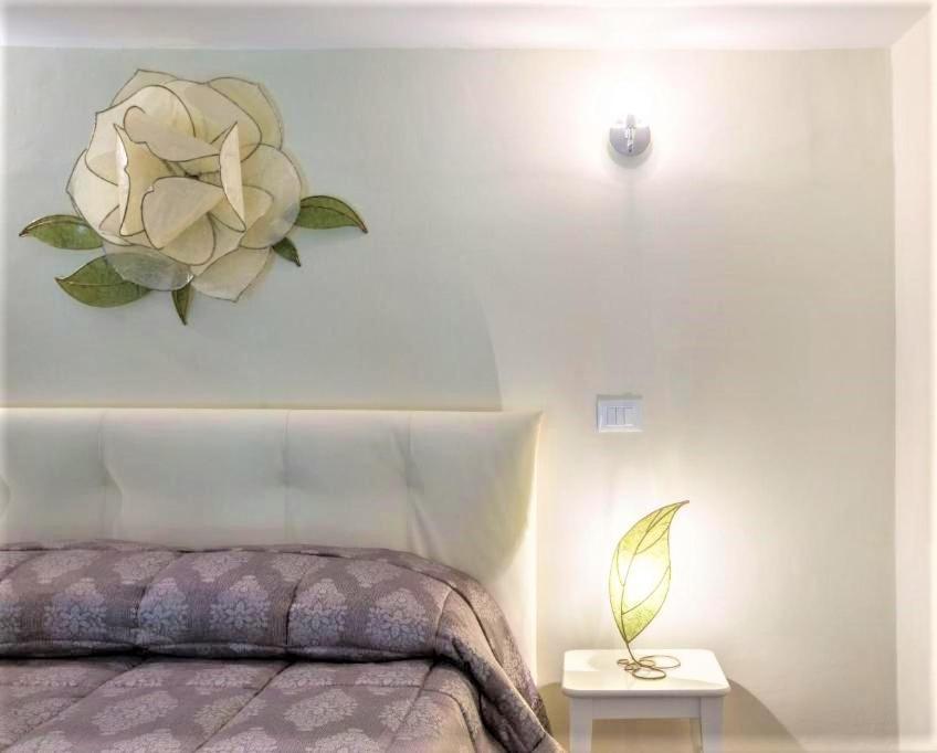 Charming Suite Cavour Heart Of ฟลอเรนซ์ ภายนอก รูปภาพ