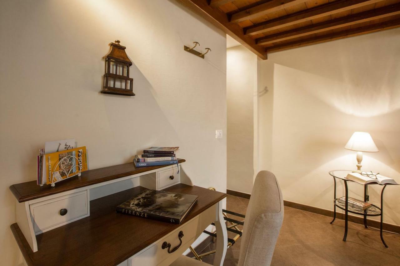 Charming Suite Cavour Heart Of ฟลอเรนซ์ ภายนอก รูปภาพ