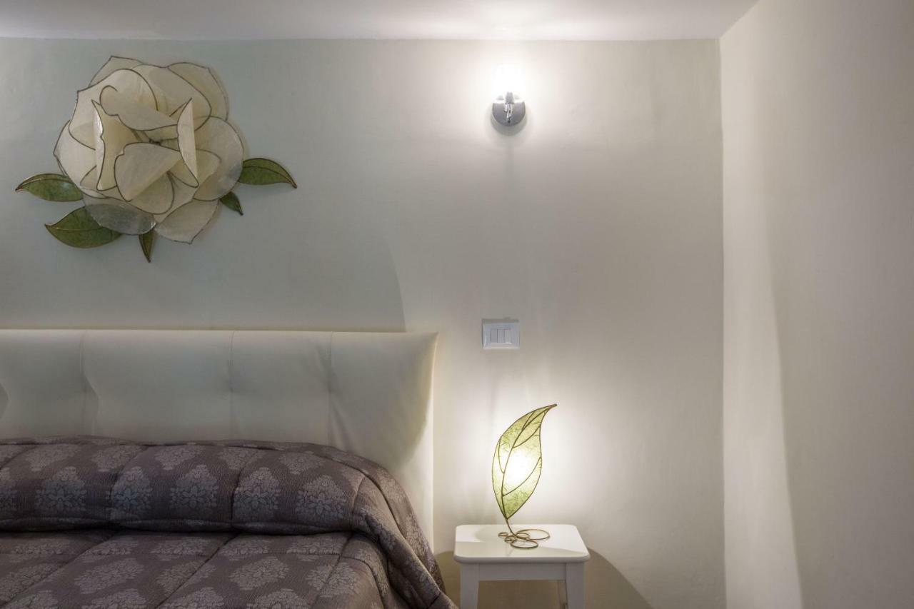 Charming Suite Cavour Heart Of ฟลอเรนซ์ ภายนอก รูปภาพ