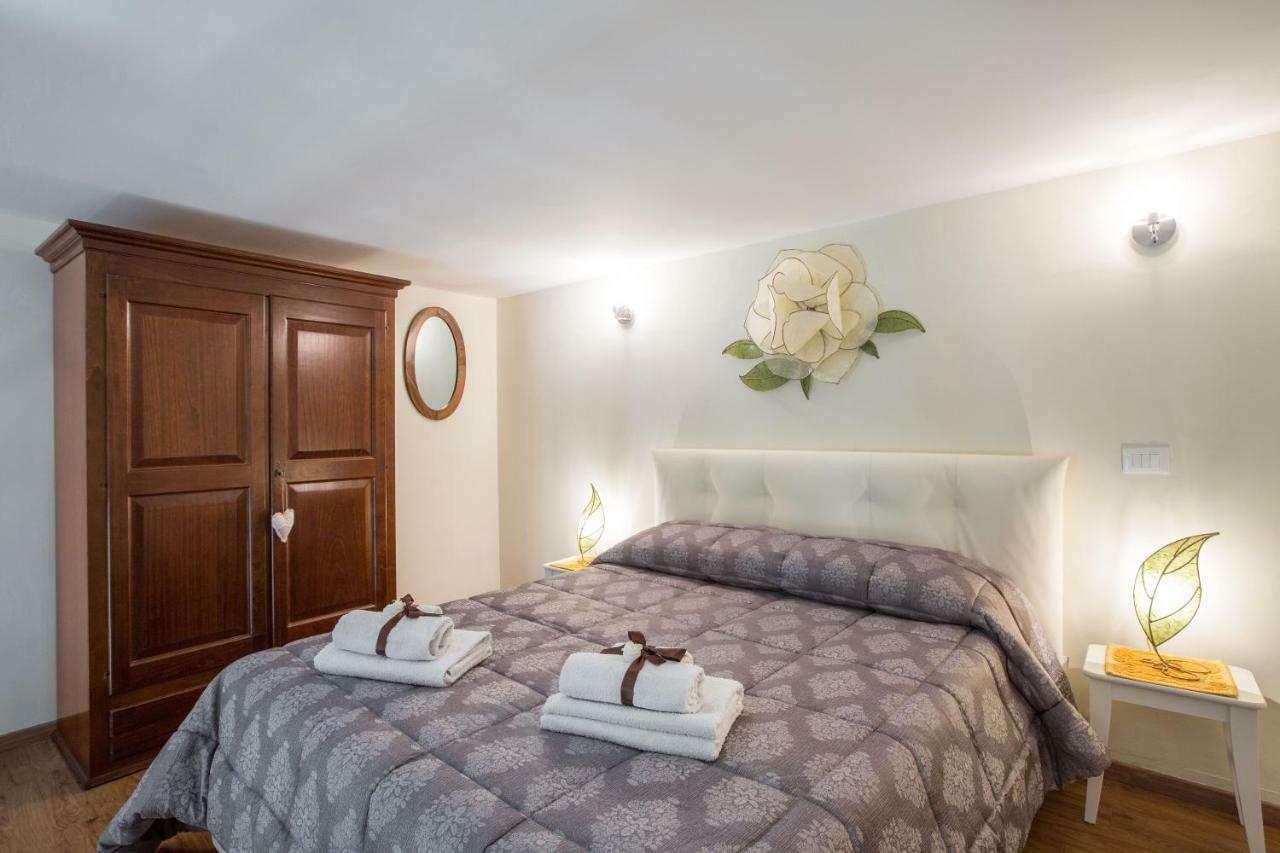 Charming Suite Cavour Heart Of ฟลอเรนซ์ ภายนอก รูปภาพ