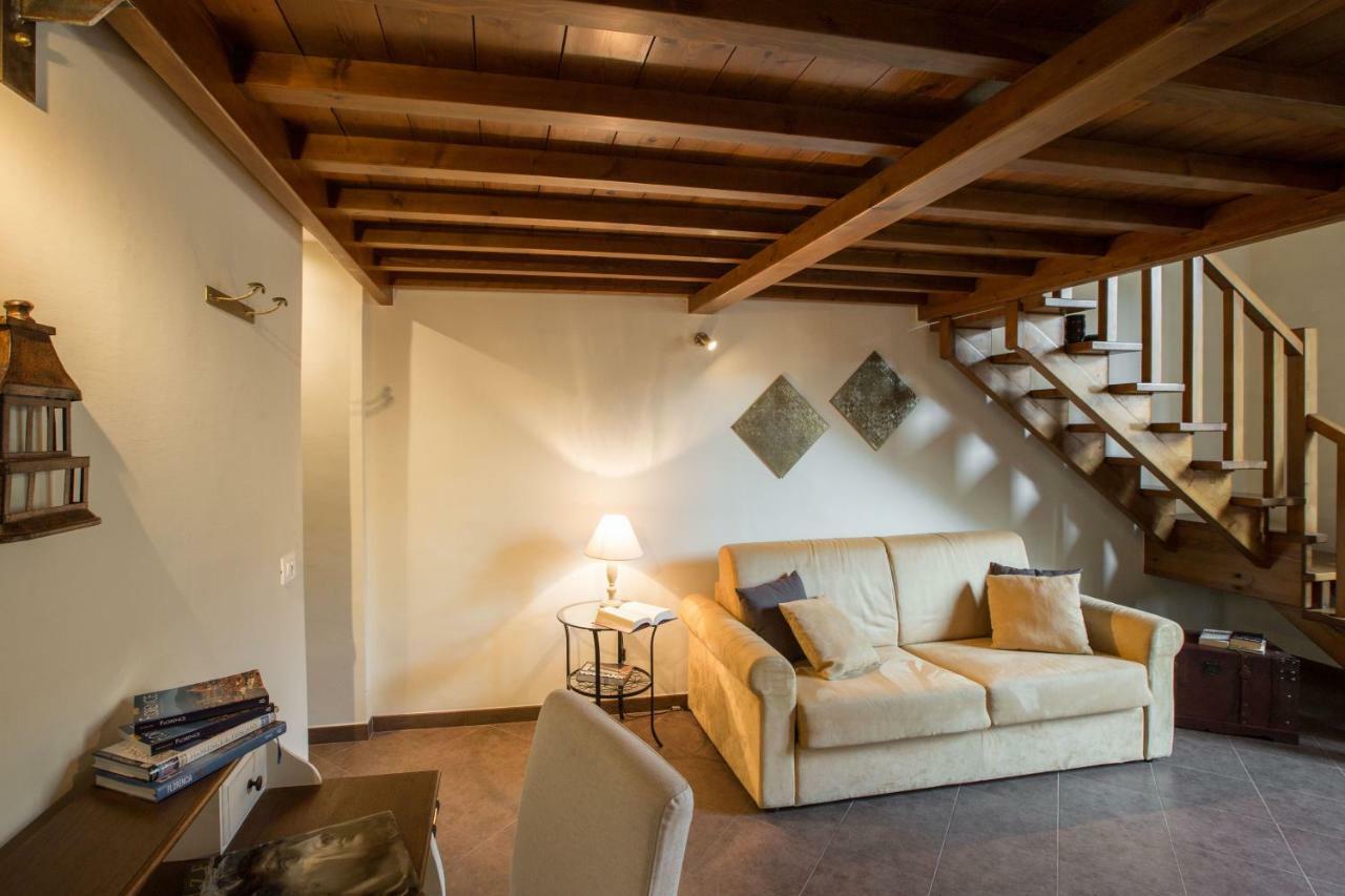 Charming Suite Cavour Heart Of ฟลอเรนซ์ ภายนอก รูปภาพ